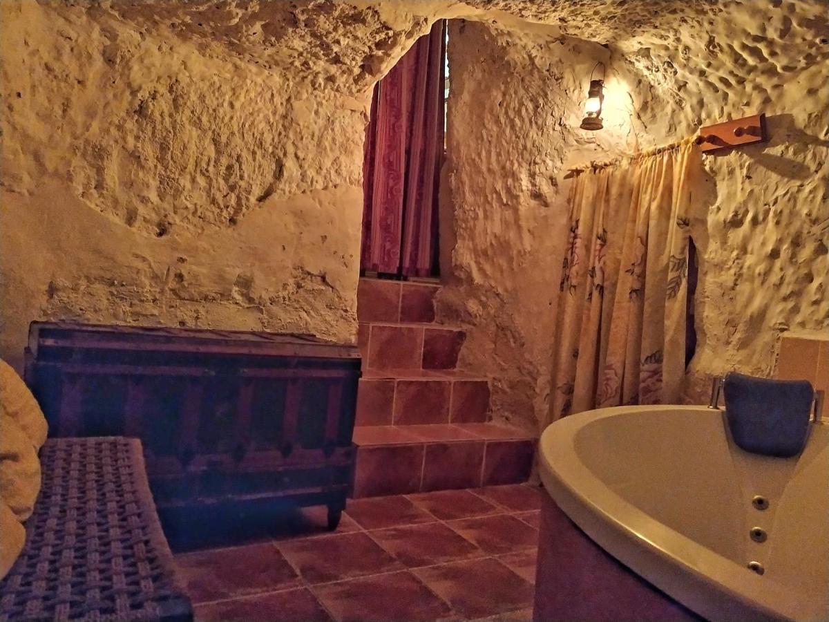 Casa Rural Con Jacuzzi Paraiso Del Jucar อัลกาลา เดล ฆูการ์ ภายนอก รูปภาพ