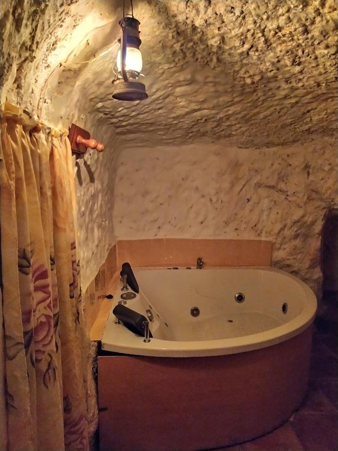 Casa Rural Con Jacuzzi Paraiso Del Jucar Apartment อัลกาลา เดล ฆูการ์ ภายนอก รูปภาพ