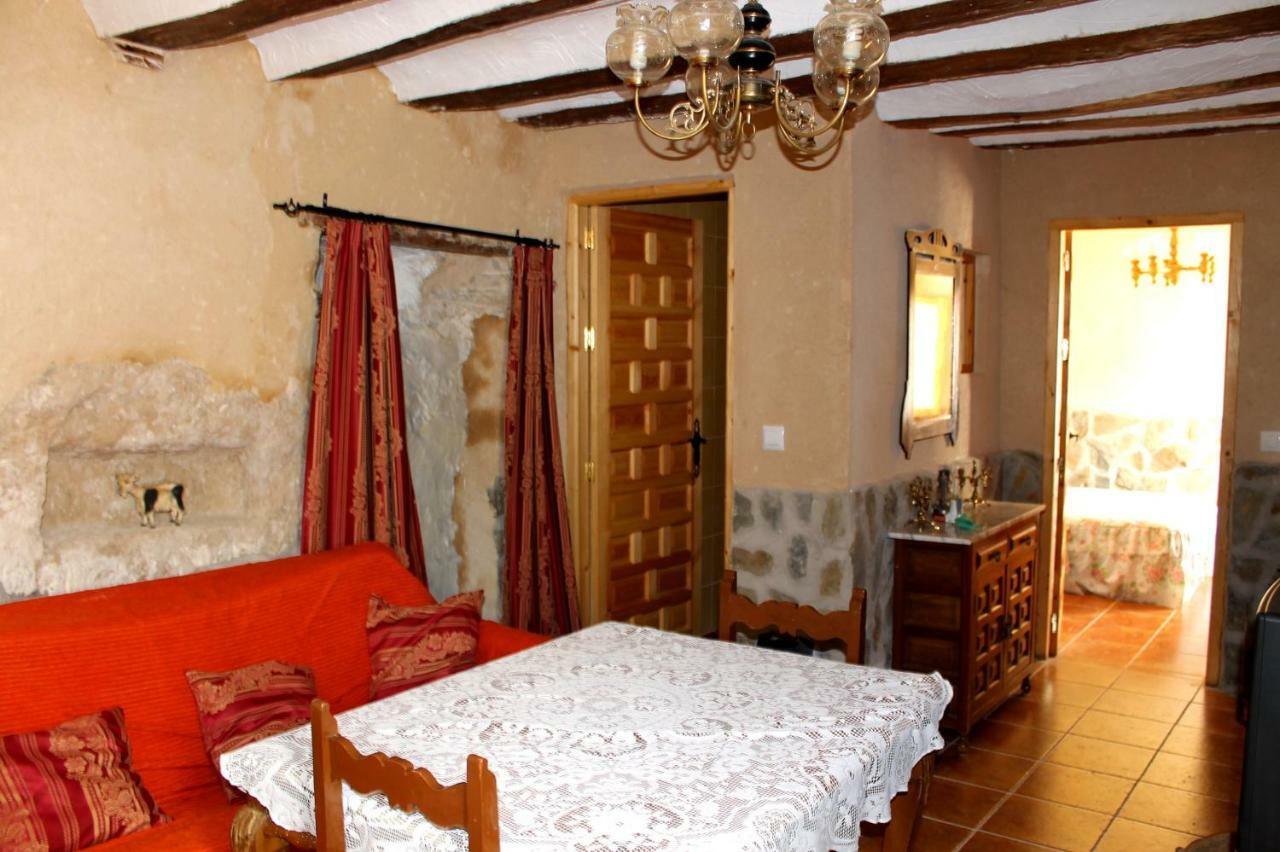 Casa Rural Con Jacuzzi Paraiso Del Jucar อัลกาลา เดล ฆูการ์ ภายนอก รูปภาพ